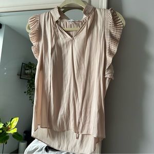 Frame Pleated Keyhole Blouse in Parchment